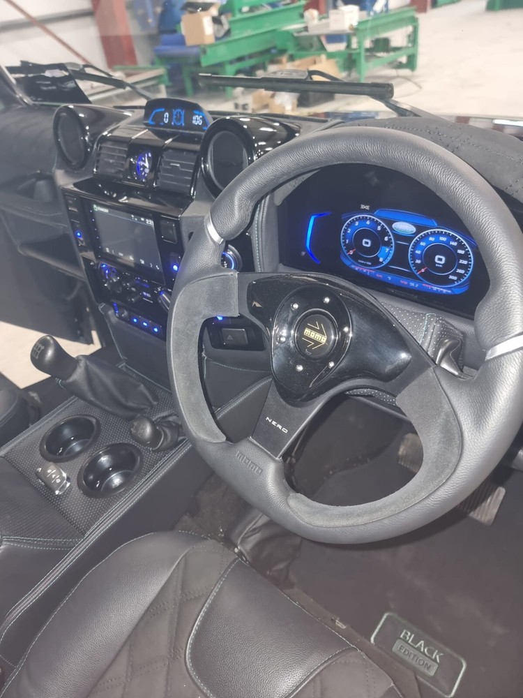 LAND ROVER DEFENDER DIGITAL DASHBOARD