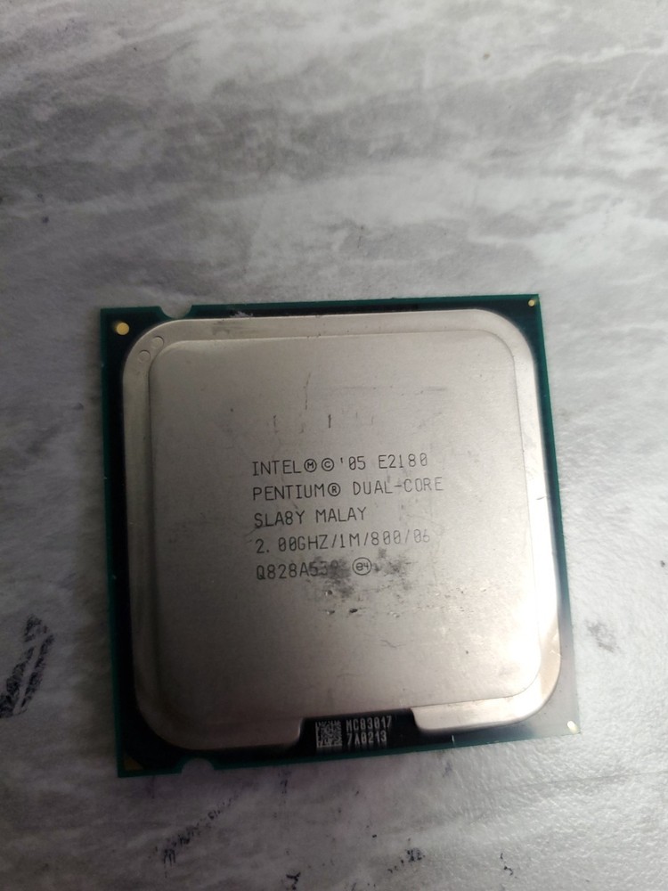Intel E2100  1.6ghz Dual-Core Processor free ship