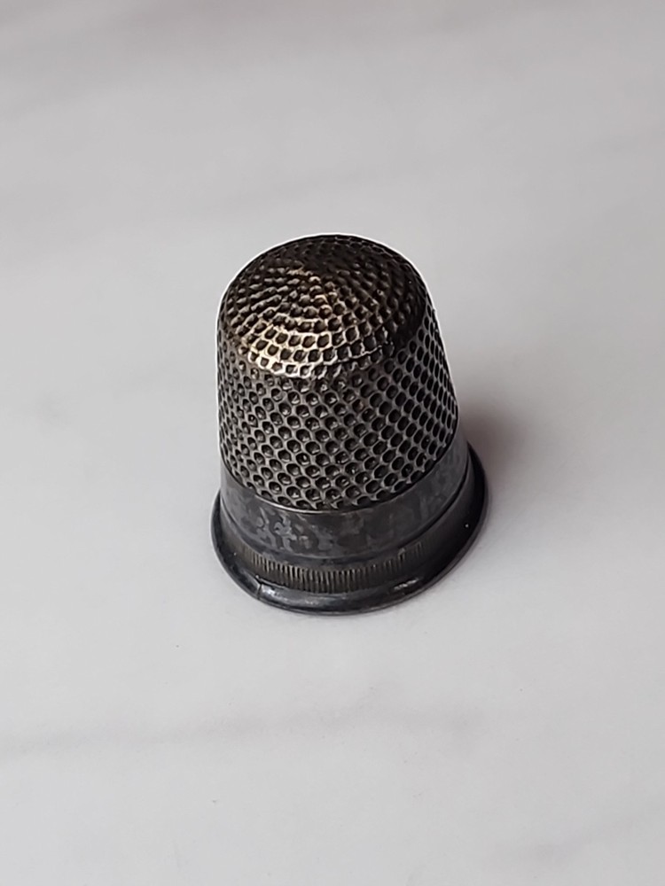 Sterling Thimble Size 8 Larkin