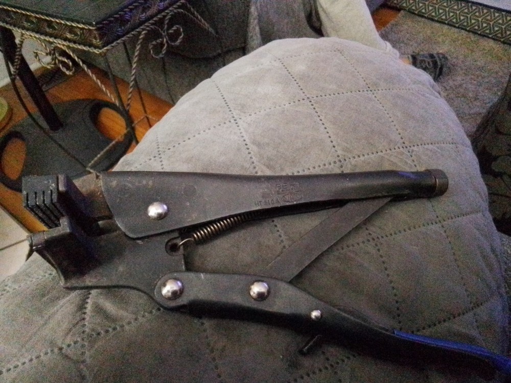 Du Pont/Berg Electronics HT 210A