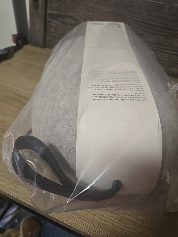 Meta Oculus Quest 2 Carrying Case NEW SEALED HANDLE FACEBOOK
