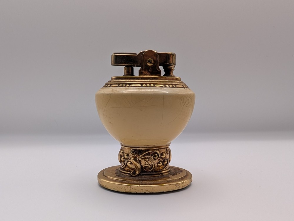 Ronson "Leona" Table Lighter Decorative Collectible