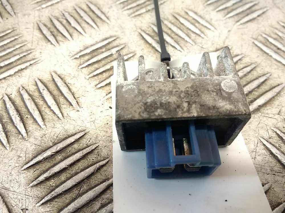 2007 YAMAHA XT 125 RECTIFIER REGULATOR