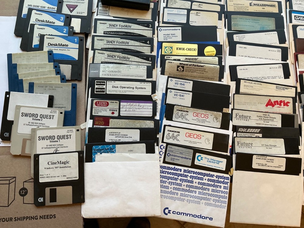 5.25" floppy disk lot 150+ games Atari Tandy pascal sword quest Microsoft IBM