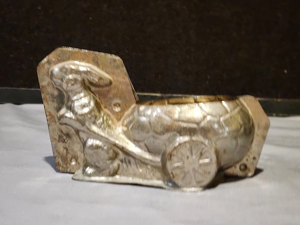 Vintage Tin Chocolate Mold Bunny Pulling Egg Cart 6" READ
