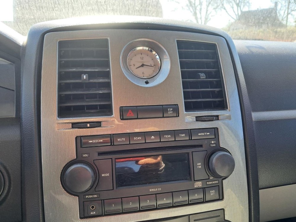 300 2007 Glove Box 4838900