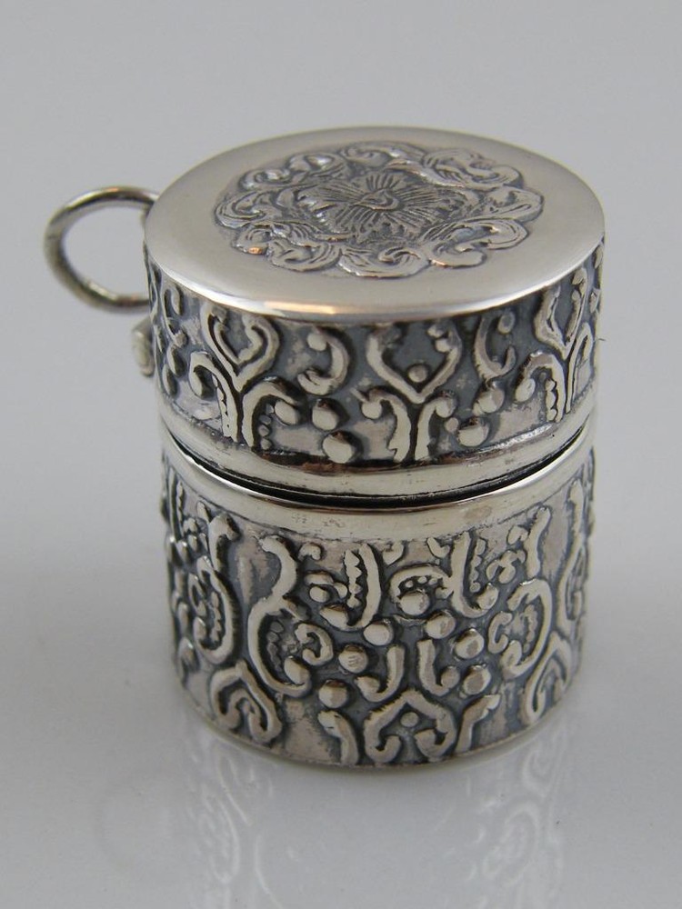 EMBOSSED STERLING SILVER THIMBLE CASE