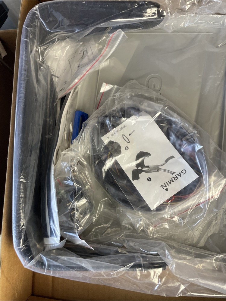 Garmin GPSMAP 7610xsv – 10” Touchscreen Chartplotter Complete FOR PARTS