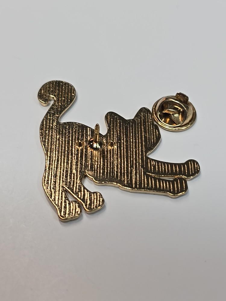 Black Cat Stretching Lapel Pin