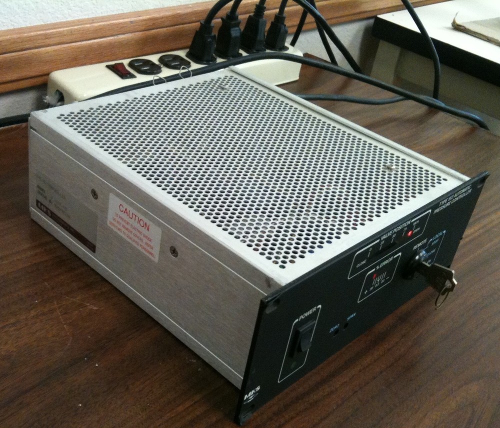 MKS Instruments 152C-PO Automatic Pressure Controller with Key