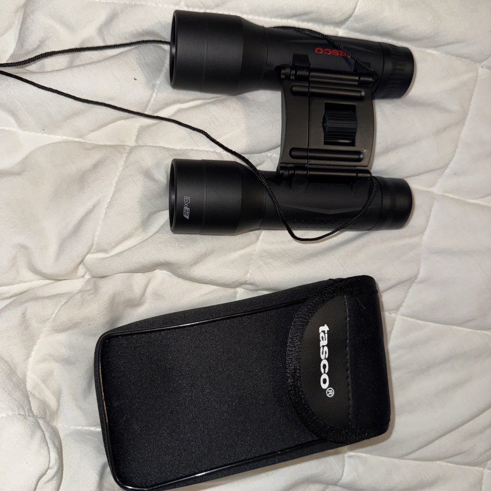 TASCO ES16X32 Essentials Binocular