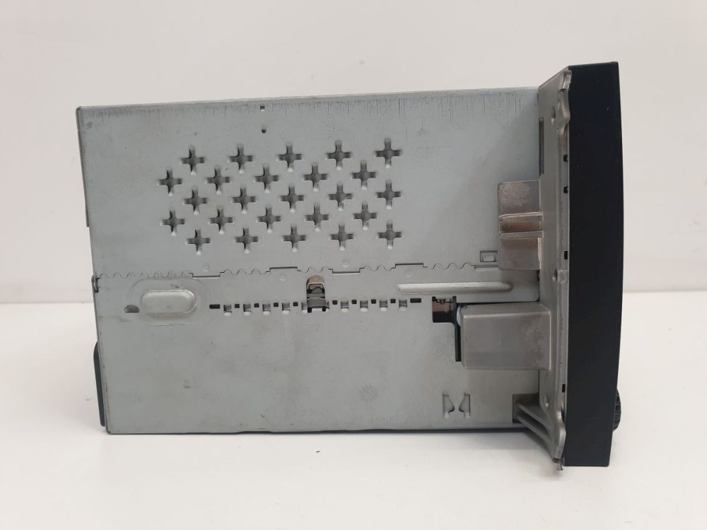Radio/Navigation System - Combination Display, This Radio Required An Code