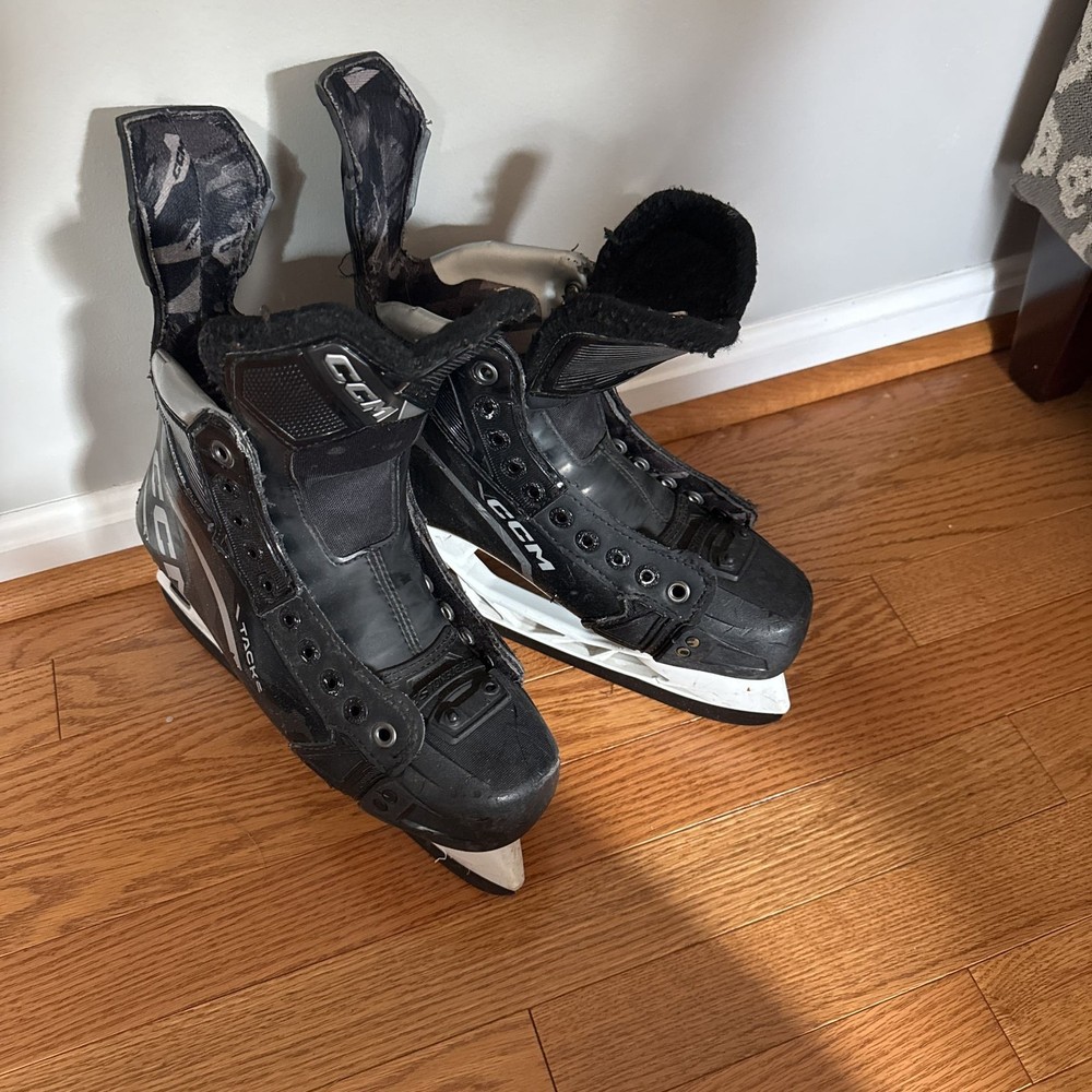 CCM SKATE S22 TACKS VECTOR PLUS INT - ,