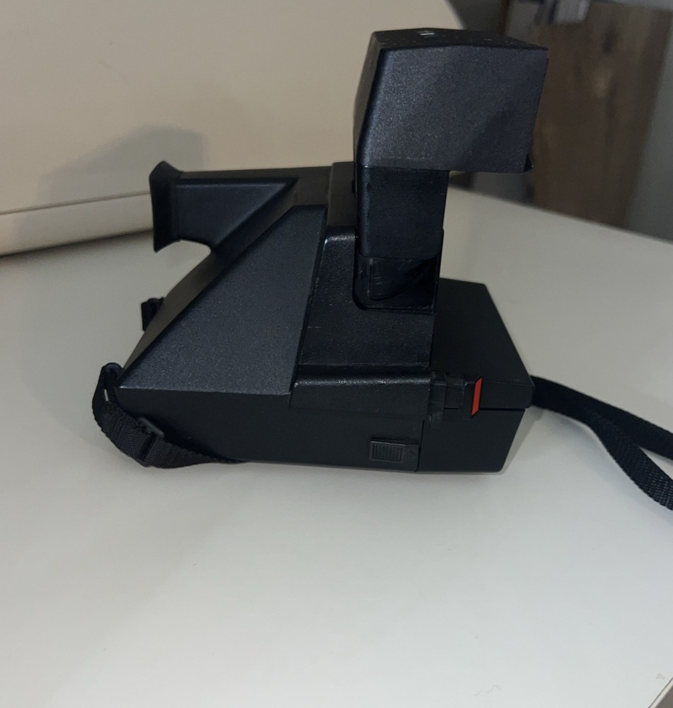 Polaroid Autofocus 660 Land Camera