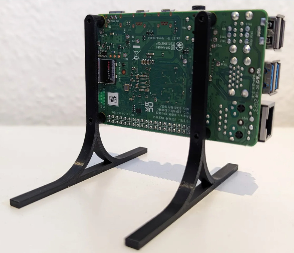 Raspberry Pi Stand (Black or White)