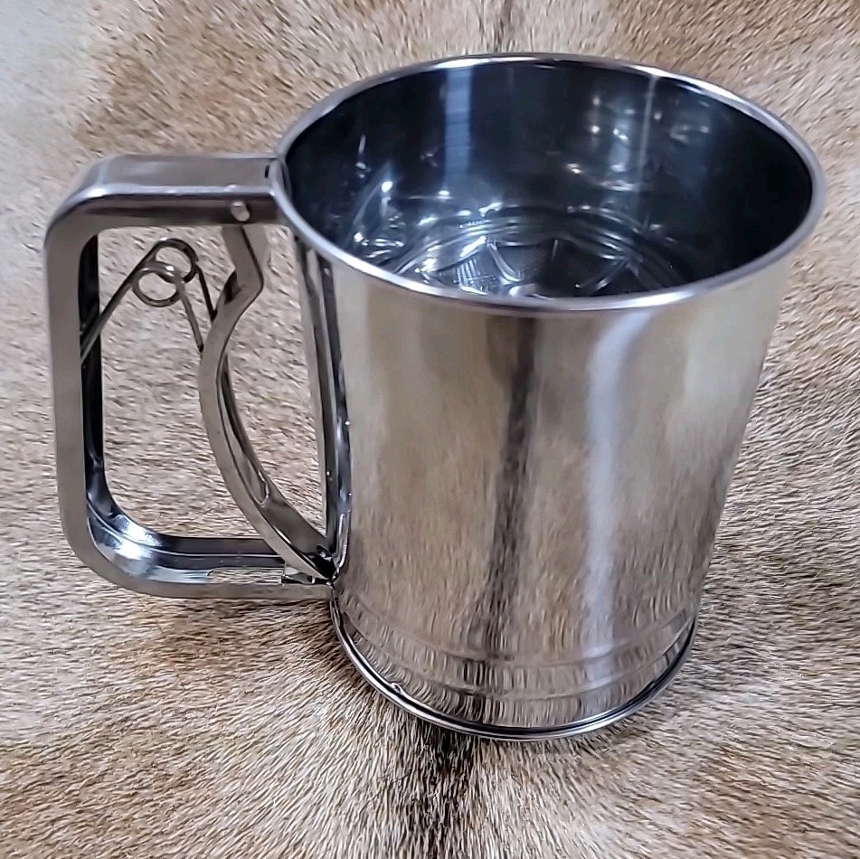 Flour Sifter Baking Metallic Squeeze Handle Color Silver Kitchen