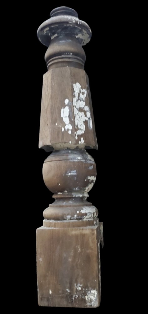 Walnut Octogon Newel Post GAM0237
