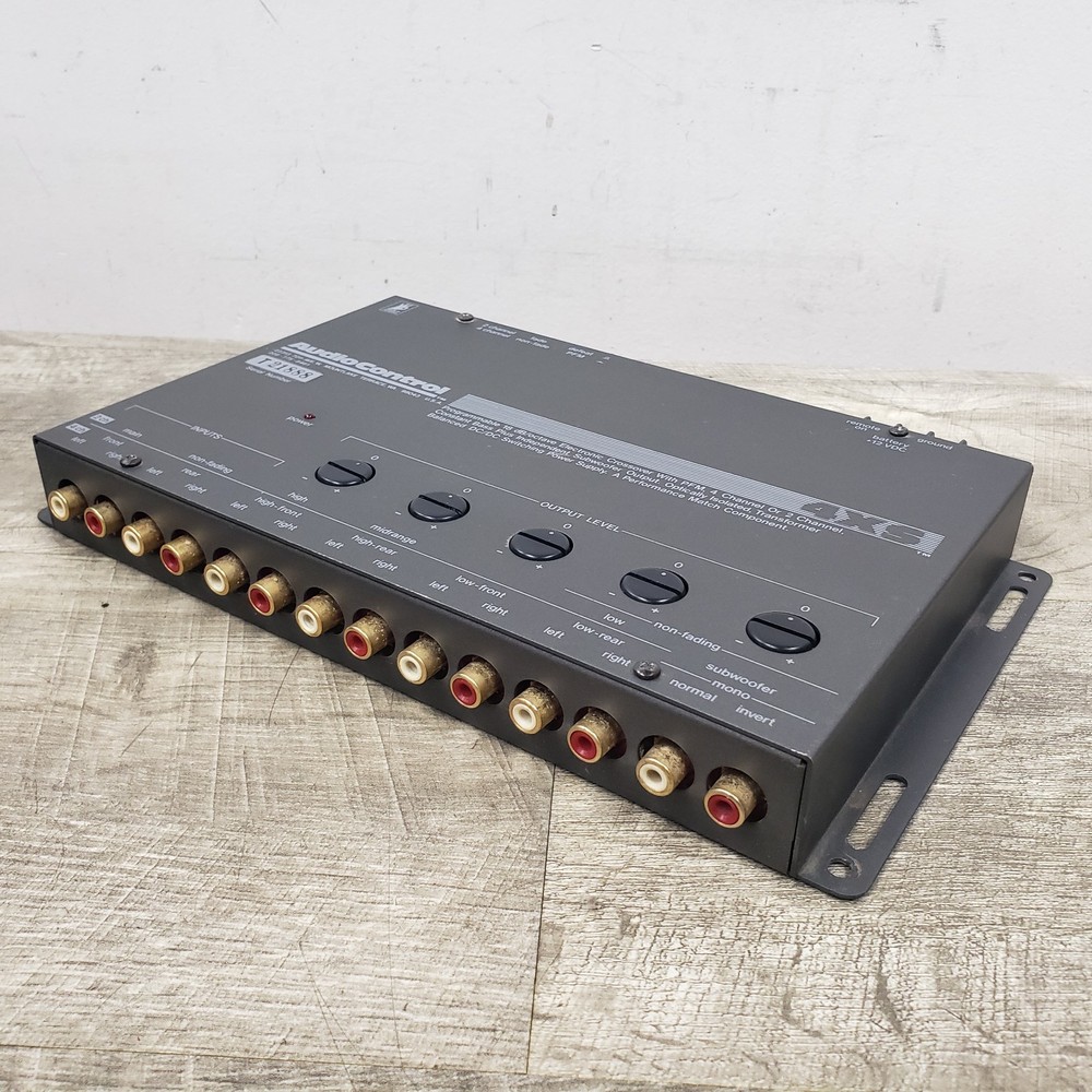 *SEE VIDEO* -Powers Up- AudioControl 4XS Programmable Electronic Crossover