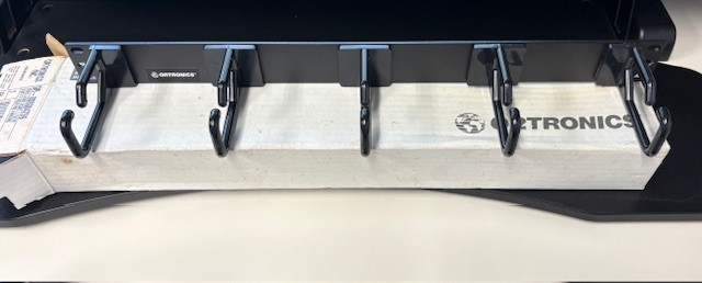 Ortronics 808004759, Cable Management Panel with (5) Horizontal Plastic
