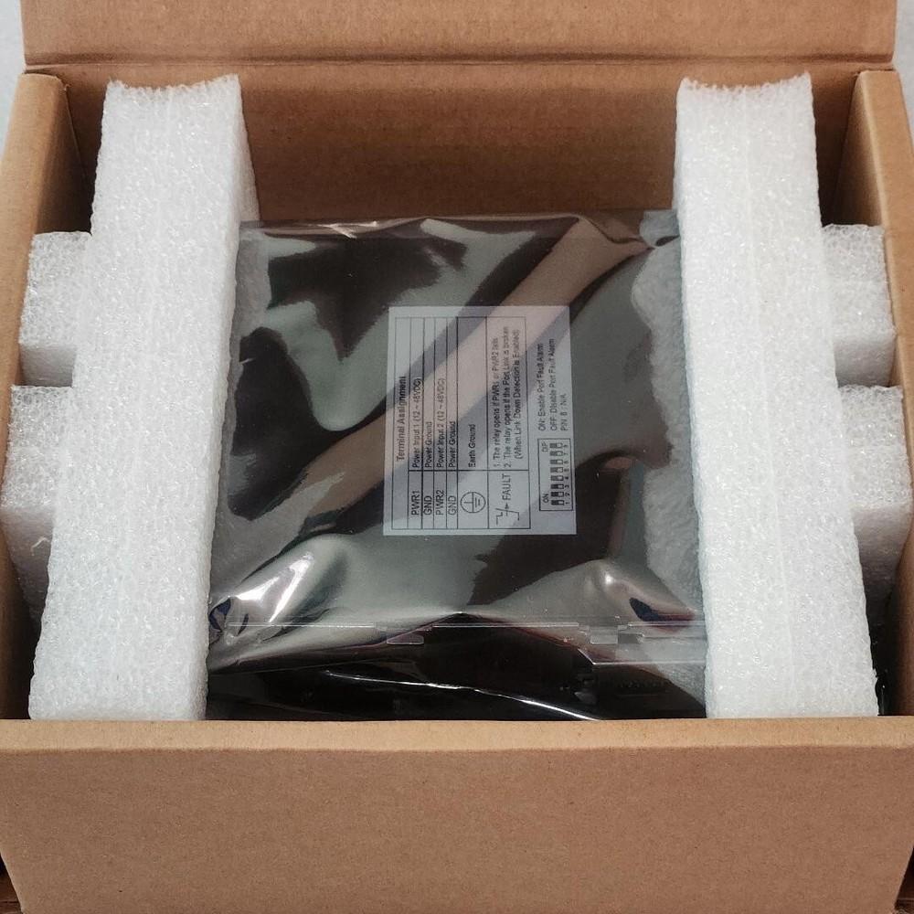 New EtherWAN EX42917-3 7GE 1000BASE-SX Hardened Unmanaged Switch IP30 DIN