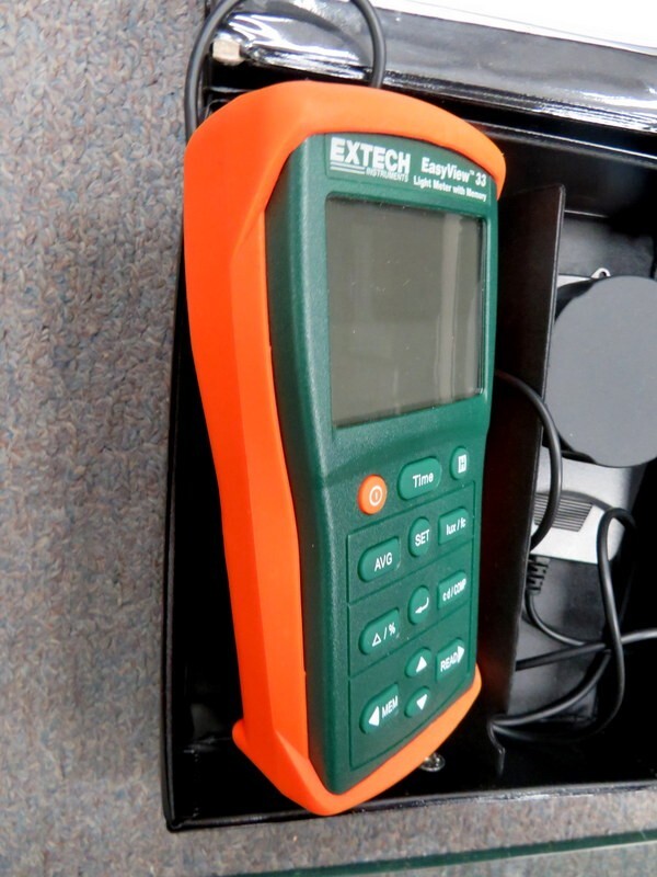 Extech EA33 Easy View 33 Light Meter, New- Open Box
