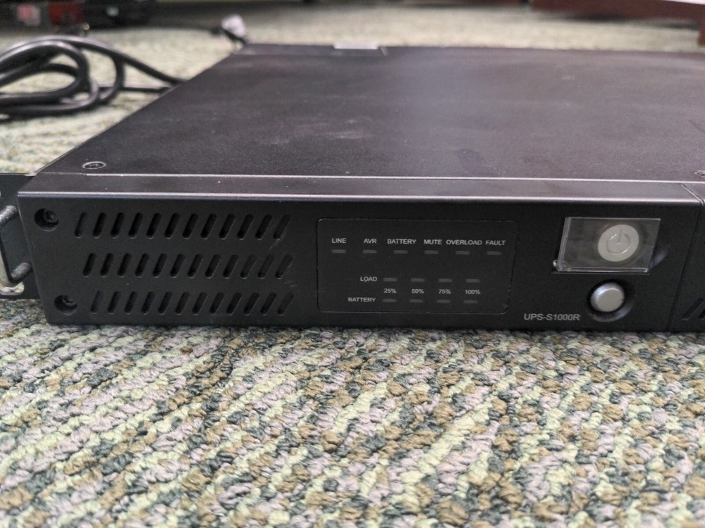 Middle Atlantic UPS S100R