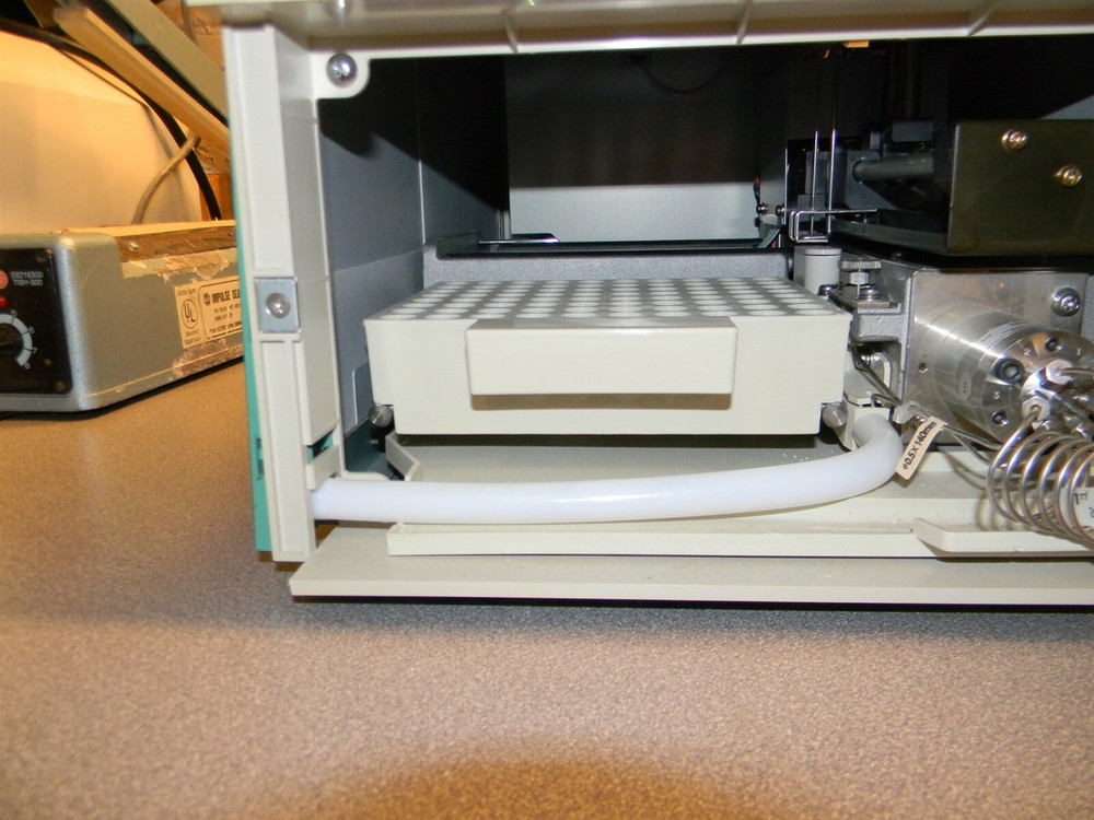 Hitachi Autosampler L-7200 (810-0201)