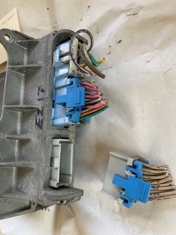 E217 Freightliner B2 Body Control Module (BCM) A06-40959-007 TBB-BHM