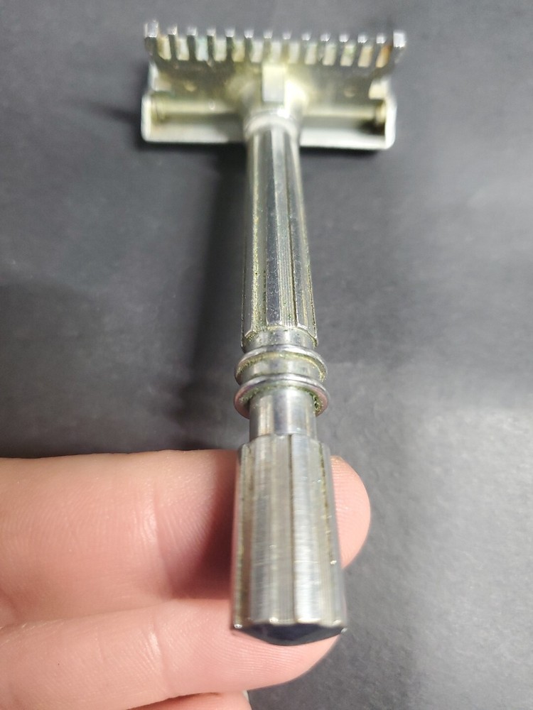 GEM Micromatic Open Comb Vintage Single Edge Safety Razor