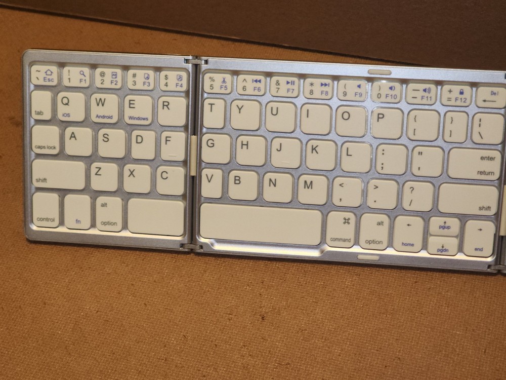 Universal Bluetooth Wireless Folding Keyboard w/Touchpad SILVER Mini Portable