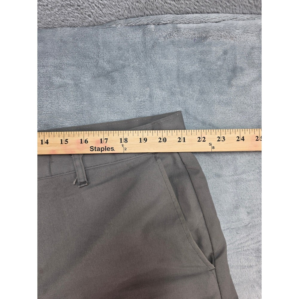 Genuine Dickies Mens Gray Flat Front Work Shorts Multi-Pocket Size 42