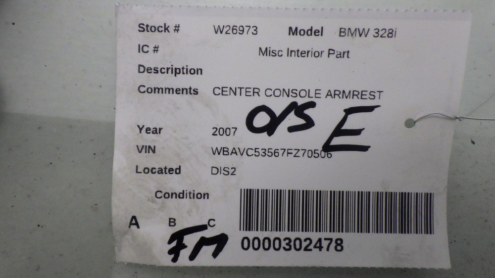 07 BMW 328i CENTER CONSOLE ARMREST