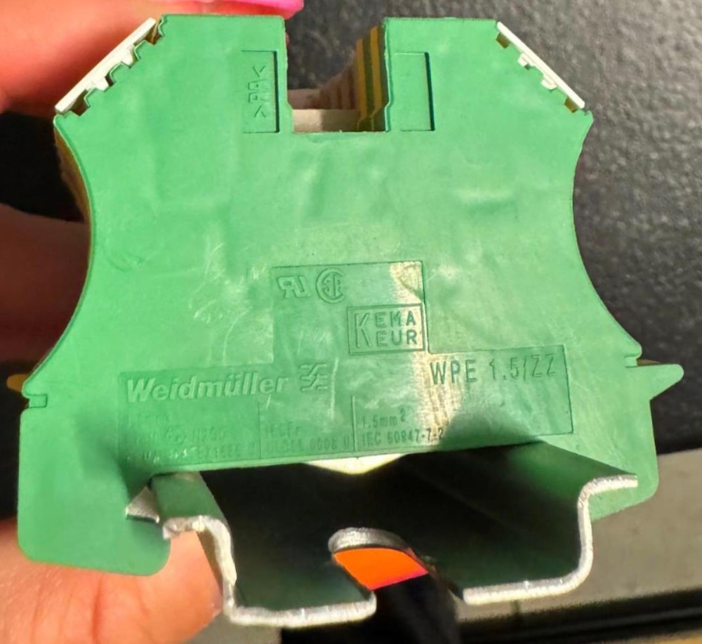 Johnson Controls 025-43331-000 Terminal Block