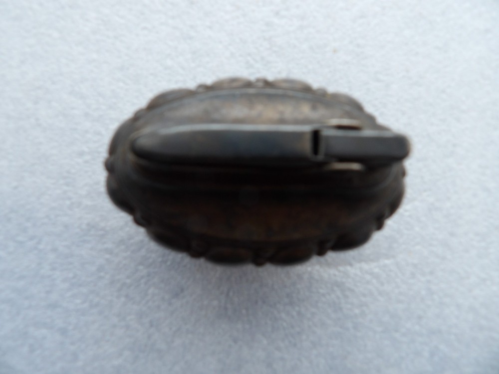 Vintage Ronson Crown Table Lighter.