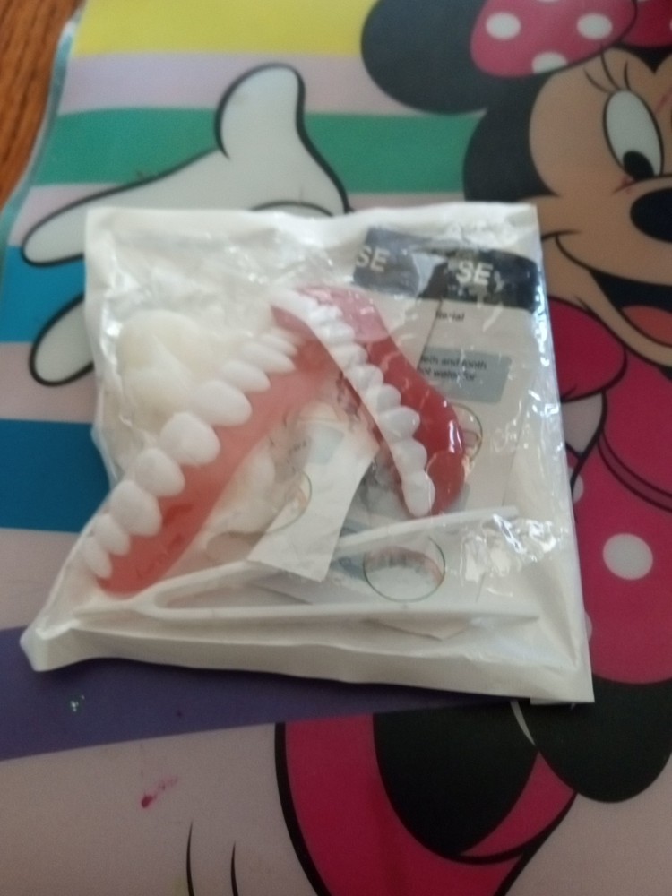 MOLDABLE DENTURE KIT