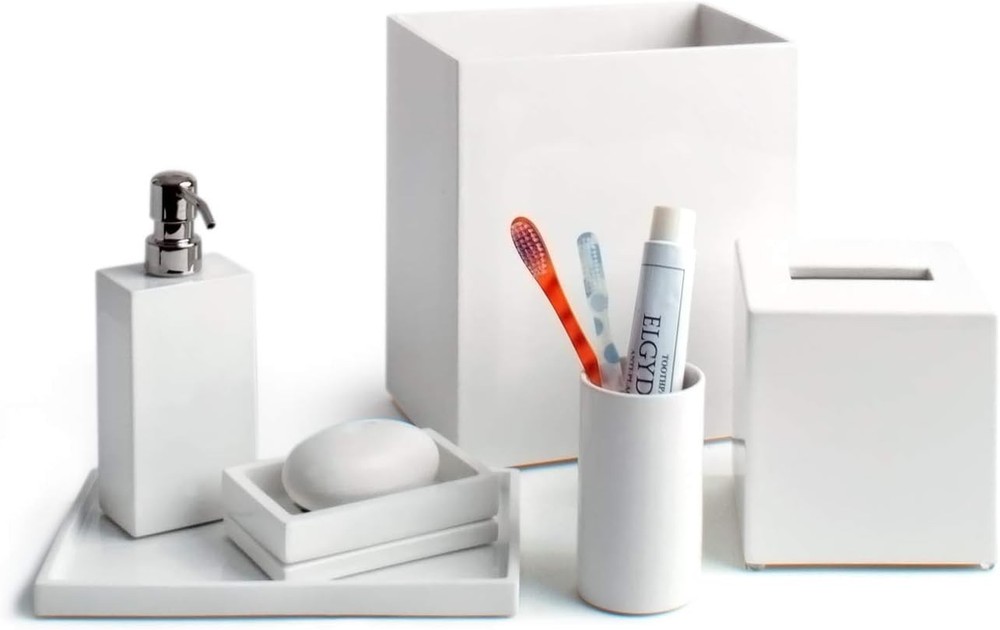 Lacquer Bath Wastebasket