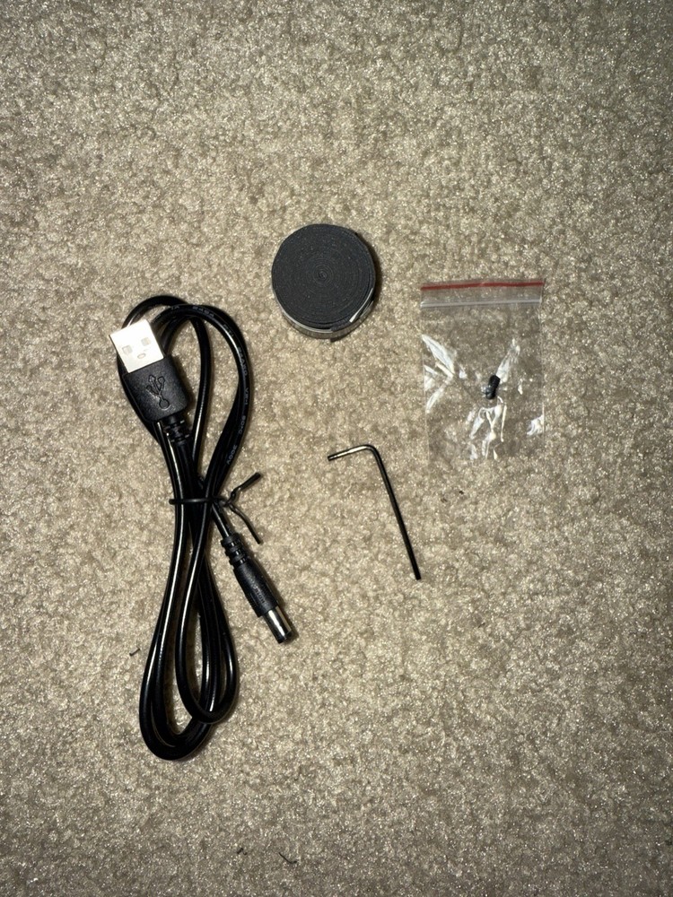 Kybers Basic Series Lightsaber! Excellent Condition!