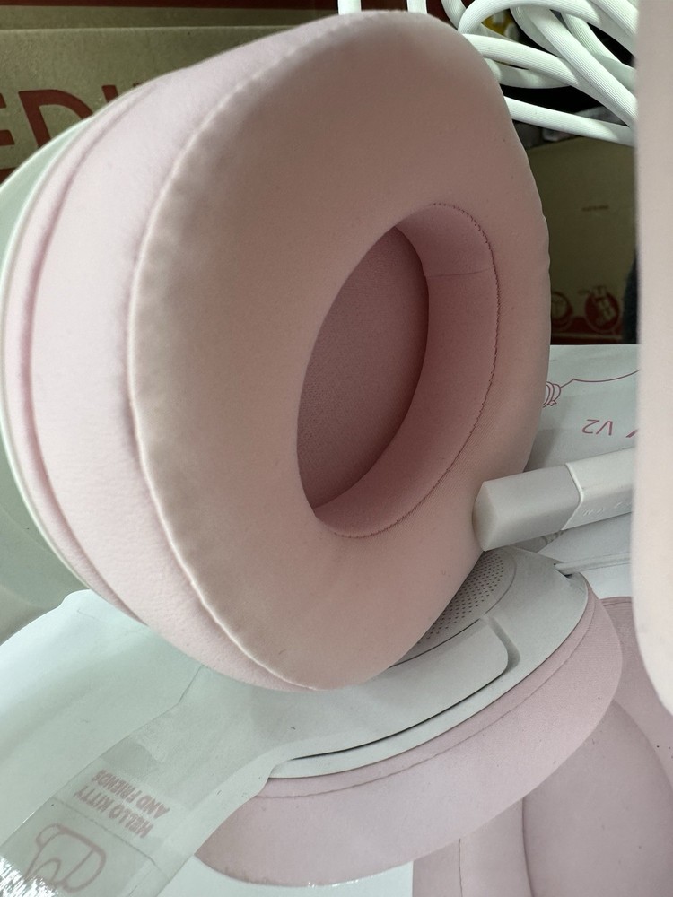 Razer Kraken Kitty V2 Wired Gaming Headset - Hello Kitty - Open Box