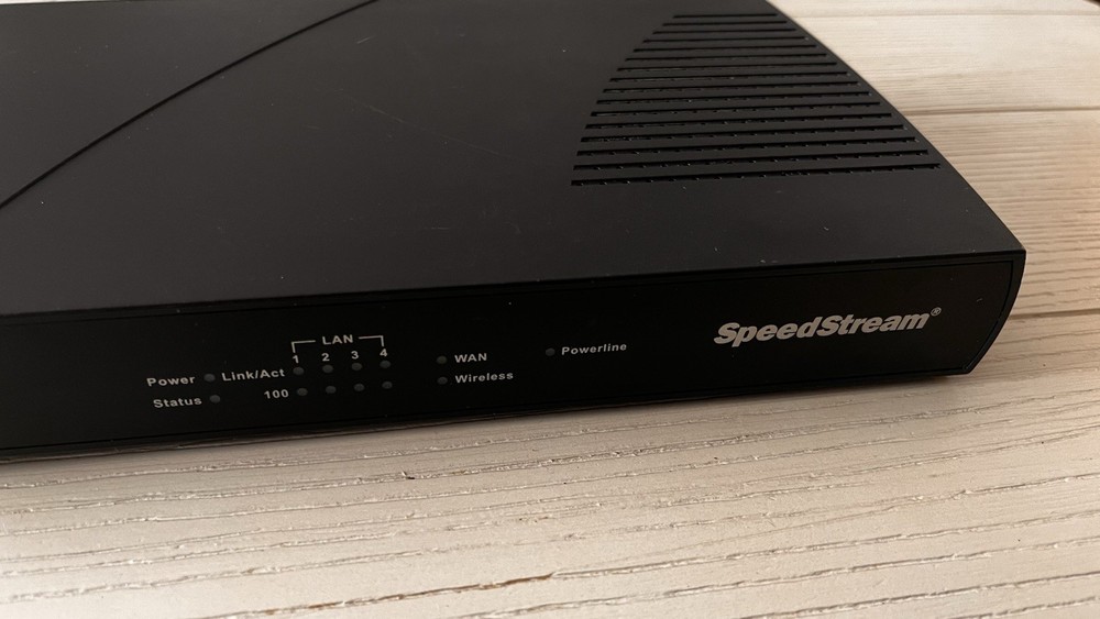 SpeedStream - SS2524 - Cable Router