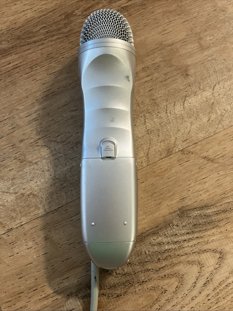 Encore! Compact Karaoke Microphone with Memory Card
