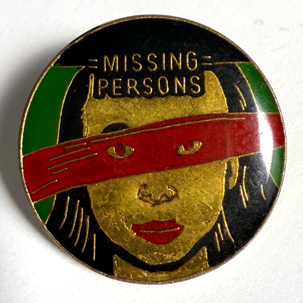 Vintage 1982 MISSING PERSONS enamel cloisonne button badge Spring Session M pin