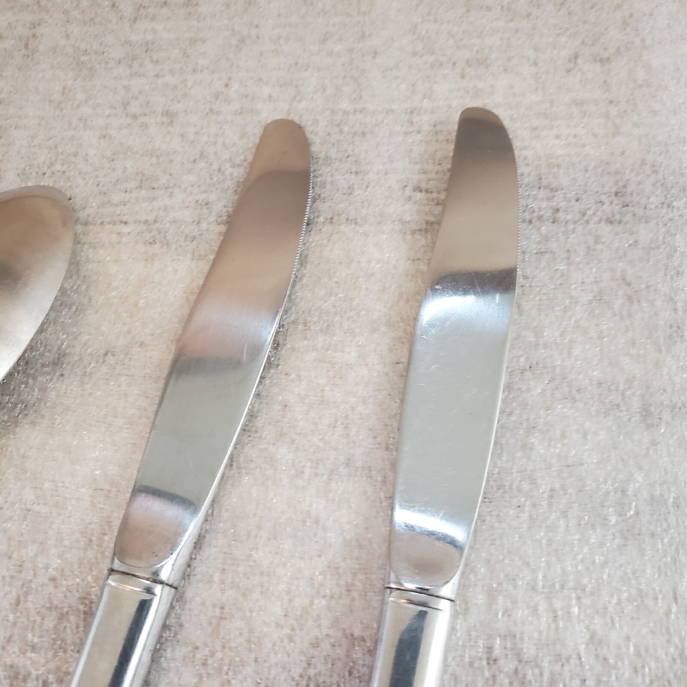 Oneida Stainless DEBONAIR Solid Serving Spoon and 2 Dinner Knife Knives