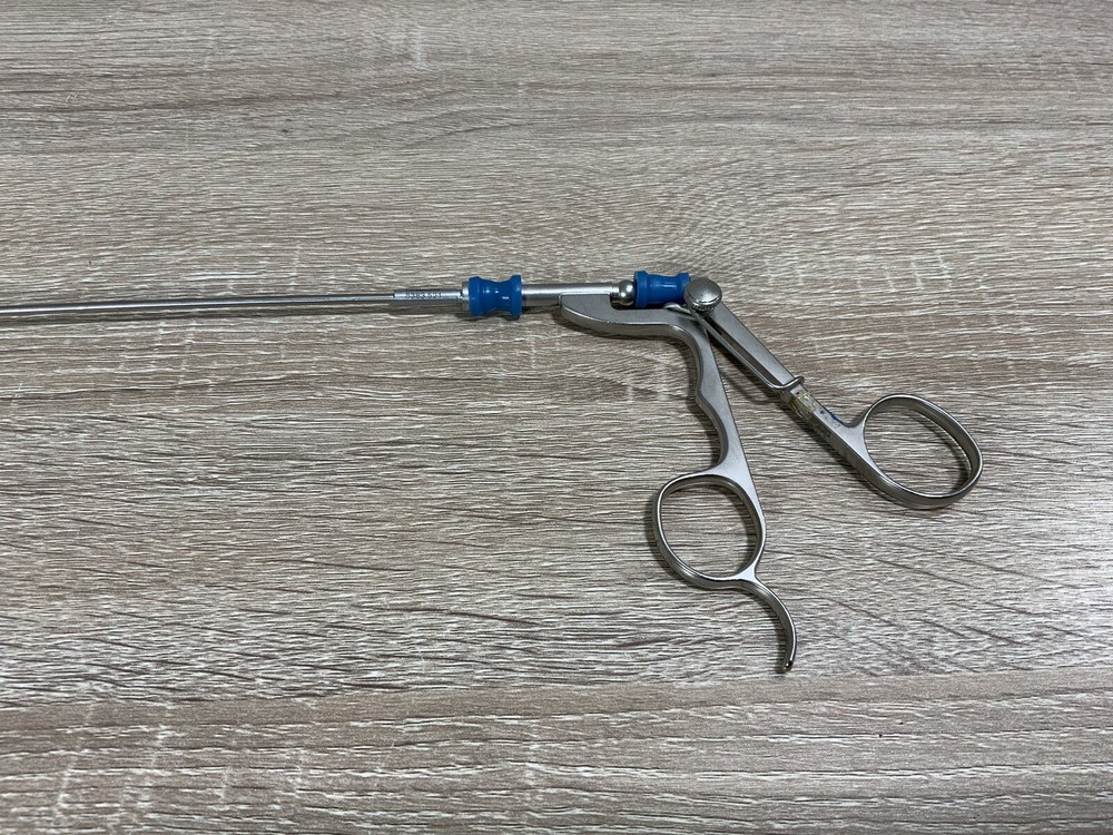 R. Wolf 8383.521 Laparoscopic 3mm Spring Handle Needle Holder