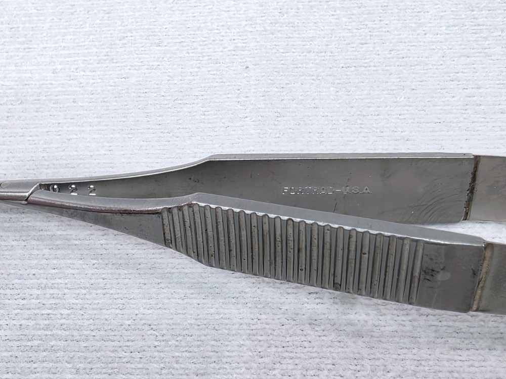 Fortrad 022 Forceps 4.5"