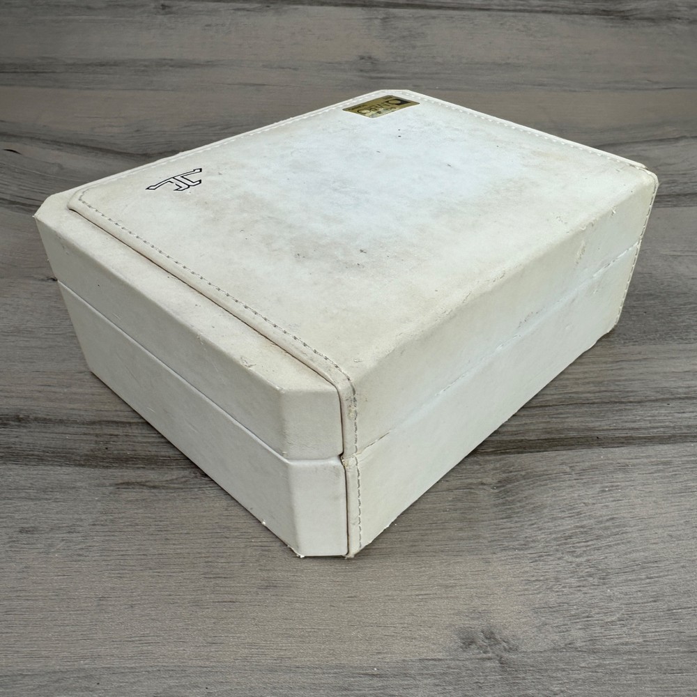 JLC Watch Box 2000s White Empty.