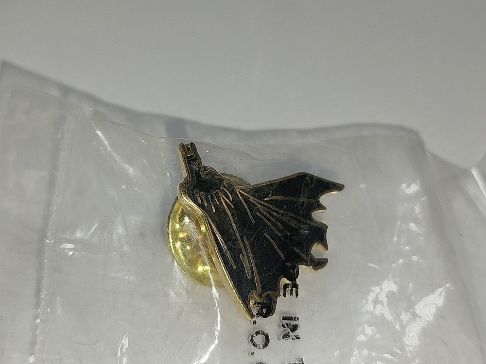 1990s DC Comics BATMAN Standing Lapel Pin Vintage Black