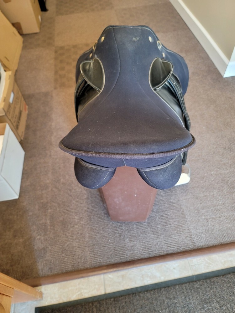 Wintec all purpose saddle with irons and girth strap