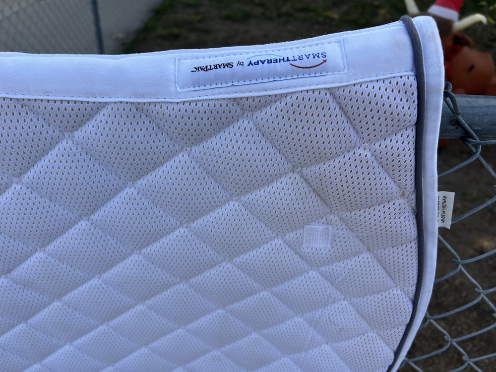 Smartpak SmartTherapy ThermoBalance Ceramic All Purpose Saddle Pad White