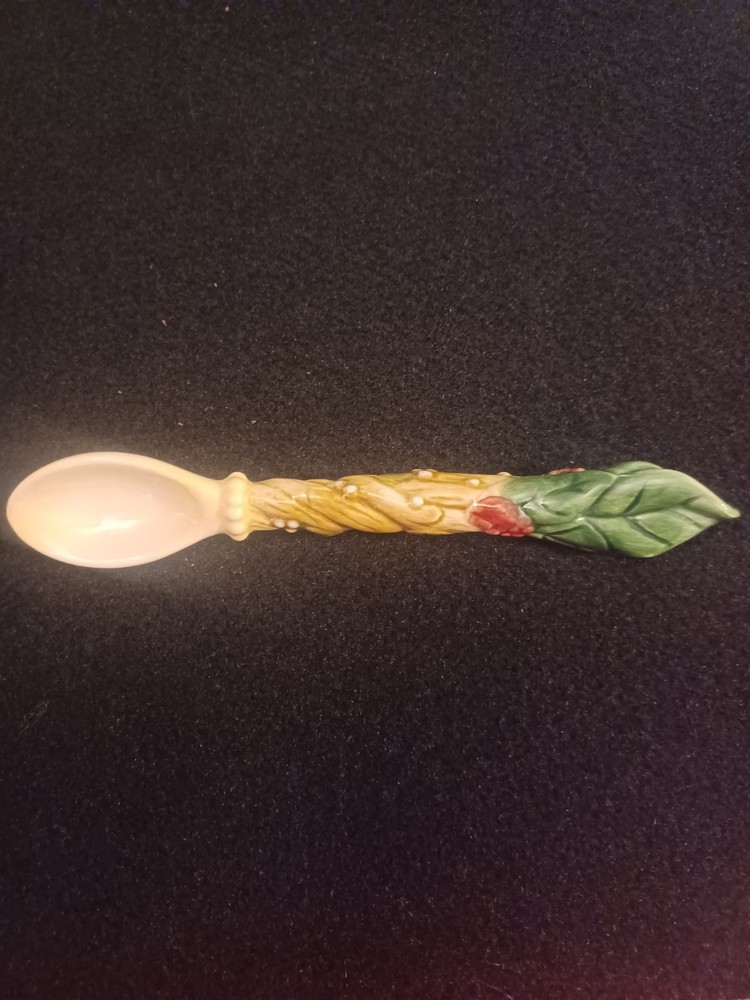 Beutiful Ceramic Sugar Bowl