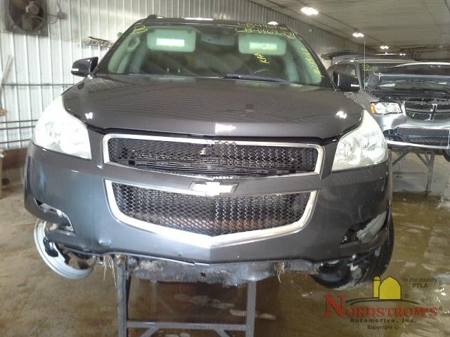 2009 Chevy Traverse Driver Front Headrest Only Black Cloth
